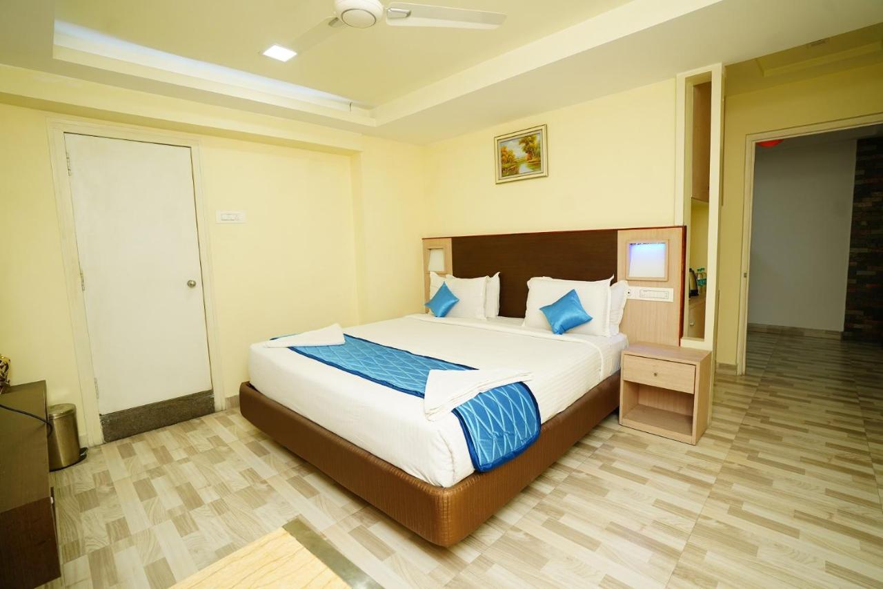 Hotel Sk Riverfront Vijayawāda Exterior foto